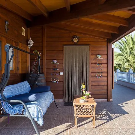 Casa Madera Vistas Mar Y Montana 別荘